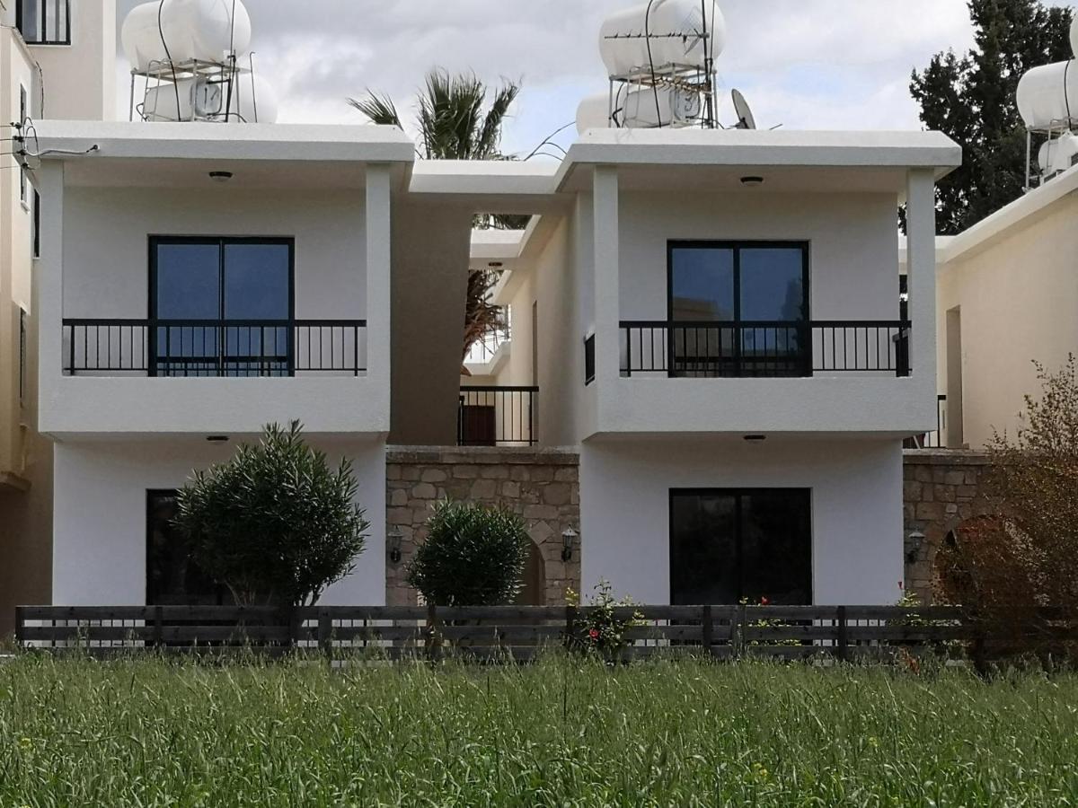 Seashell Apartments Paphos Exteriör bild