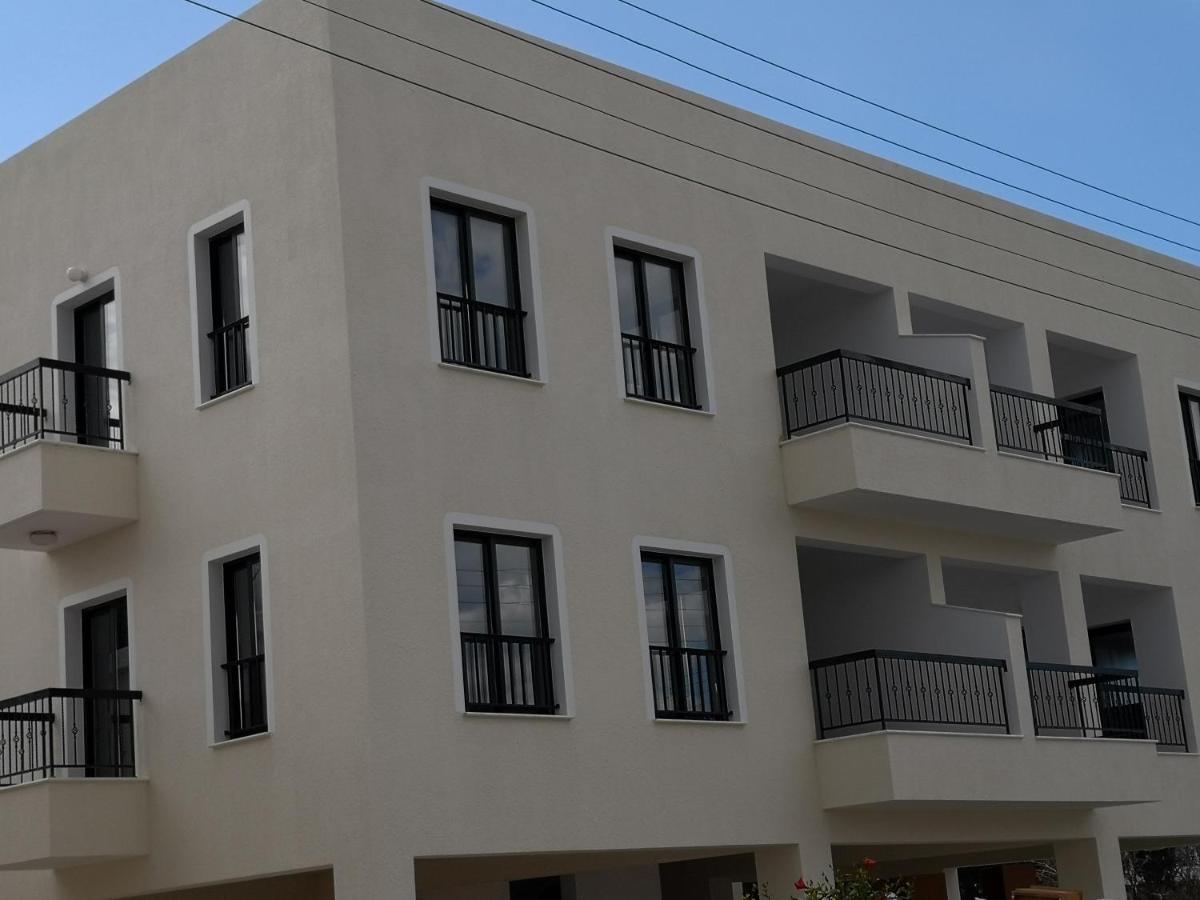 Seashell Apartments Paphos Exteriör bild